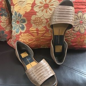 Dolce Vita tan sandals